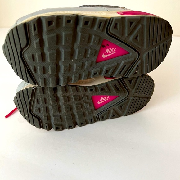 NIKE AIR MAX Command pink white sneakers tennis shoes EUC AWESOME size 7C - Picture 10 of 10